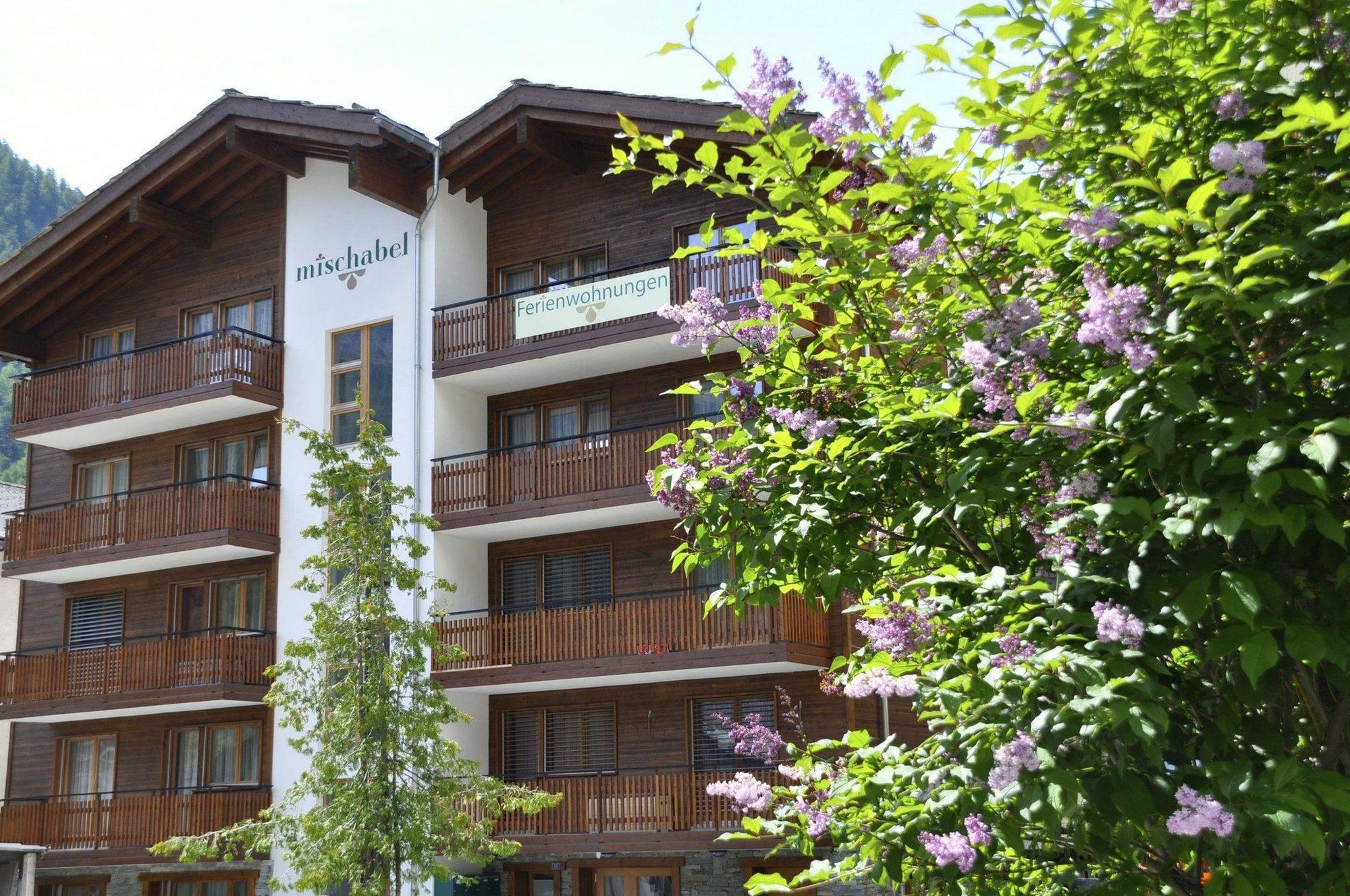 Haus Mischabel Apartment Zermatt Bagian luar foto