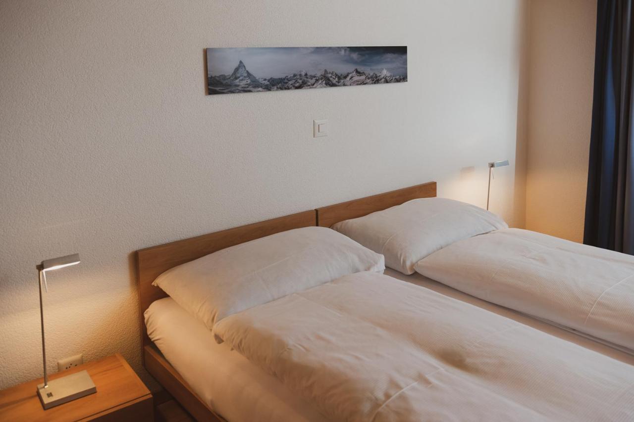 Haus Mischabel Apartment Zermatt Bagian luar foto
