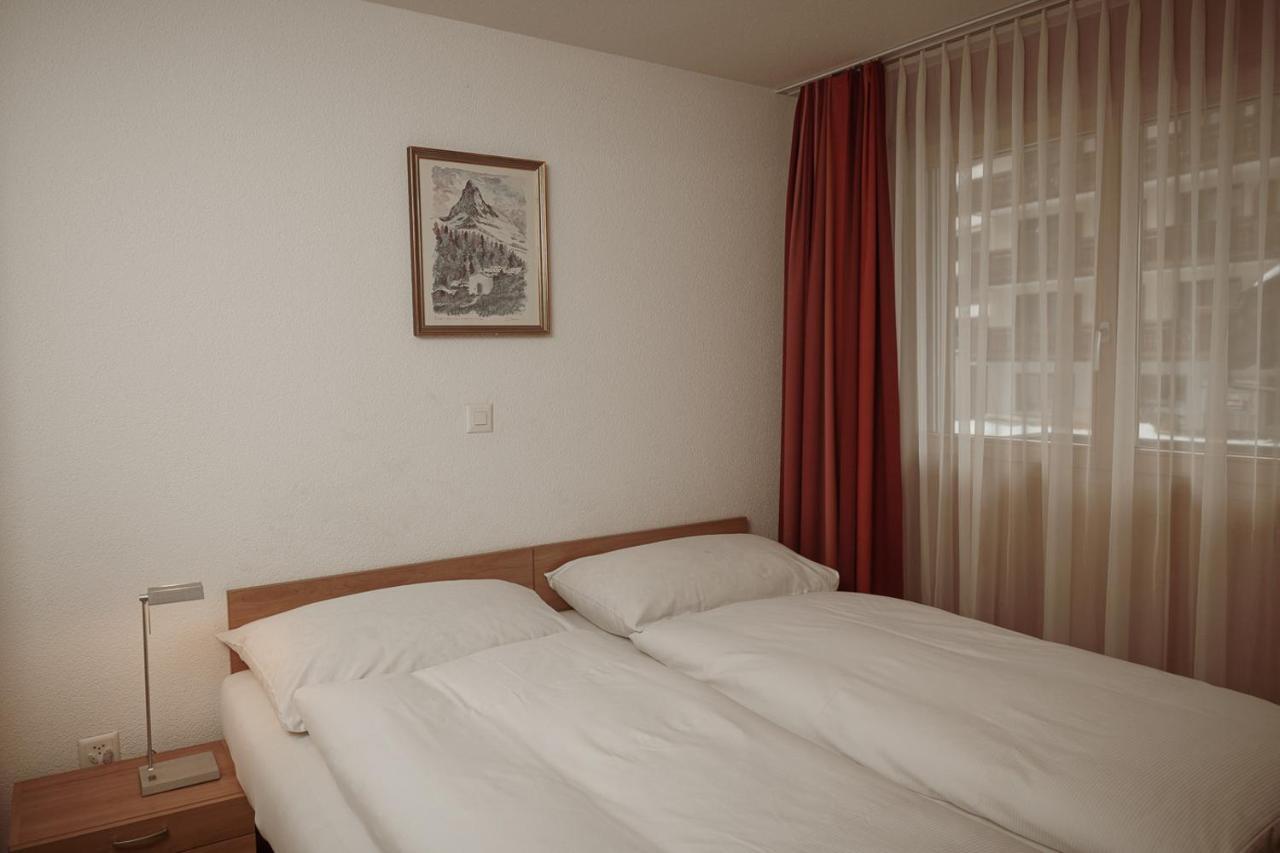 Haus Mischabel Apartment Zermatt Bagian luar foto