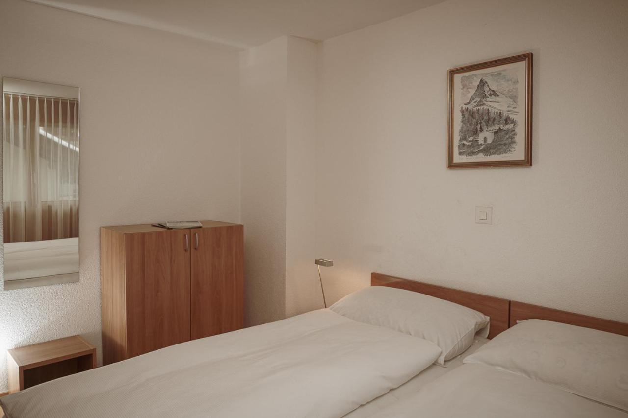 Haus Mischabel Apartment Zermatt Bagian luar foto
