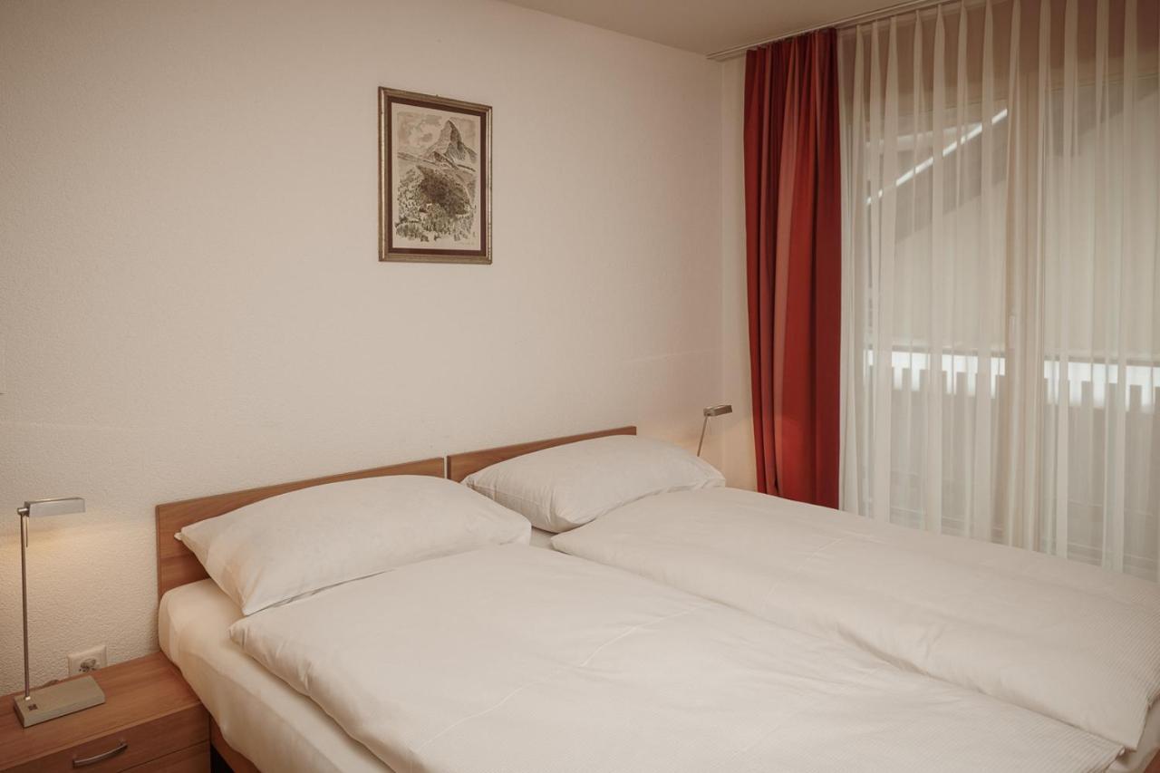 Haus Mischabel Apartment Zermatt Bagian luar foto