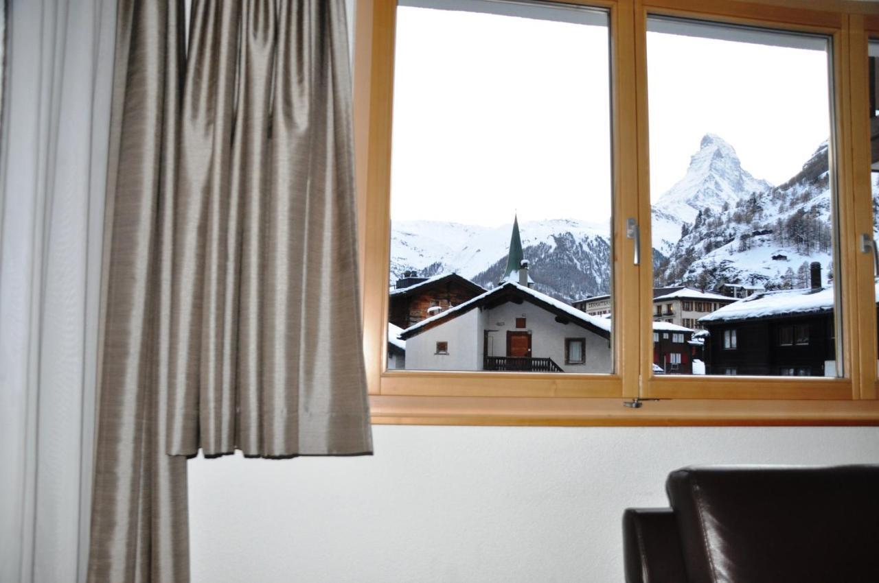 Haus Mischabel Apartment Zermatt Bagian luar foto
